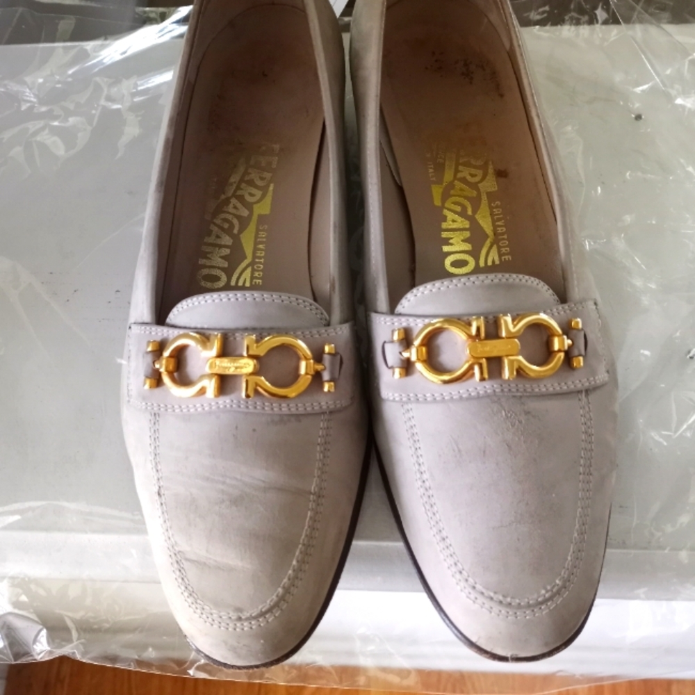 Salvatore Ferragamo Women's Gancini Suede Slip-Ons 6.5 D Made in Italy.